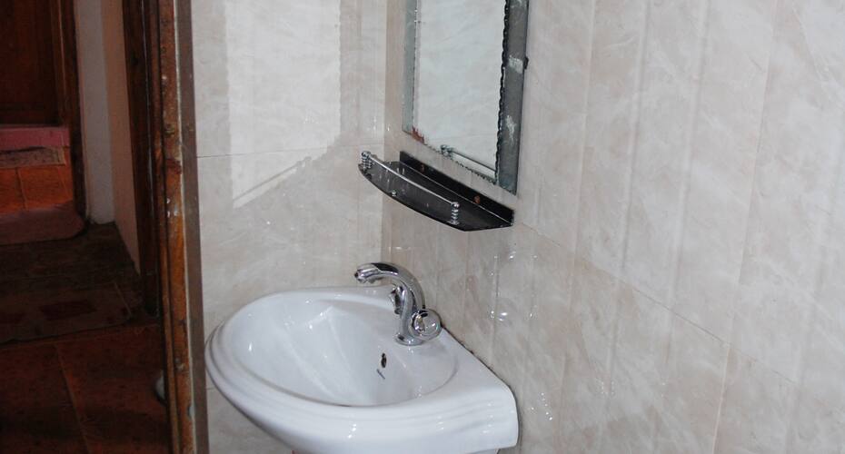 Hotel Japanese, Srinagar 4